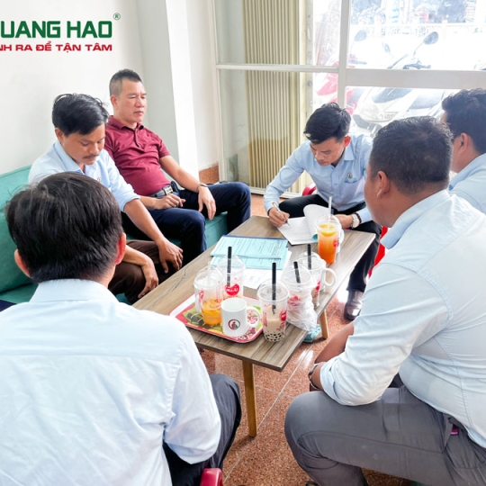KÝ KẾT HỢP ĐỒNG XÂY DỰNG NHÀ ANH ĐẠT QUẬN 2