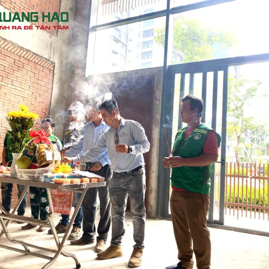 KÝ KẾT HỢP ĐỒNG XÂY DỰNG VÀ KHỞI CÔNG NHÀ ANH DANH