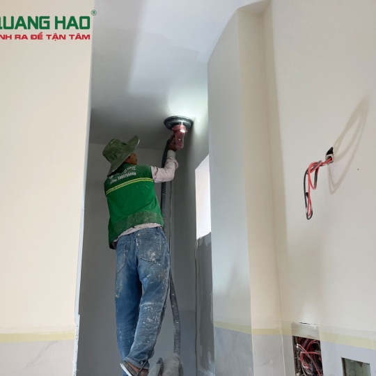 THI CÔNG HOÀN THIỆN NHÀ ANH CHUYÊN QUẬN 3