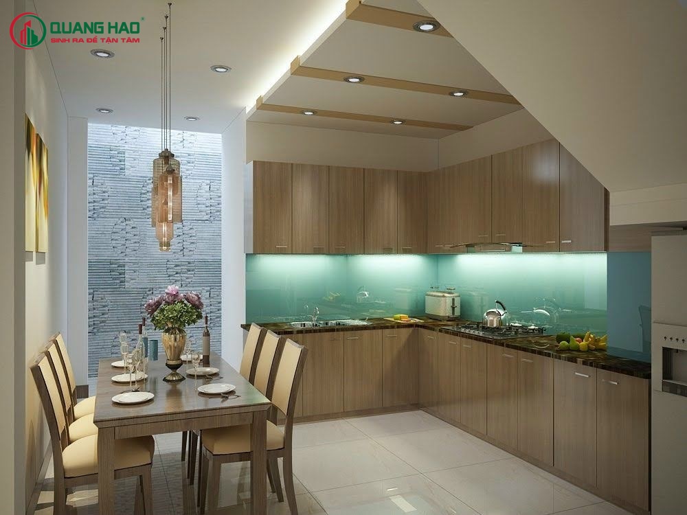 Công nhân đang thi công lắp sáp tủ bếp, tủ bếp