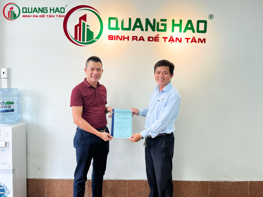 Xây Dựng Quang Hào ký hợp đồng xây mới nhà ở Anh Đạt Quận 2