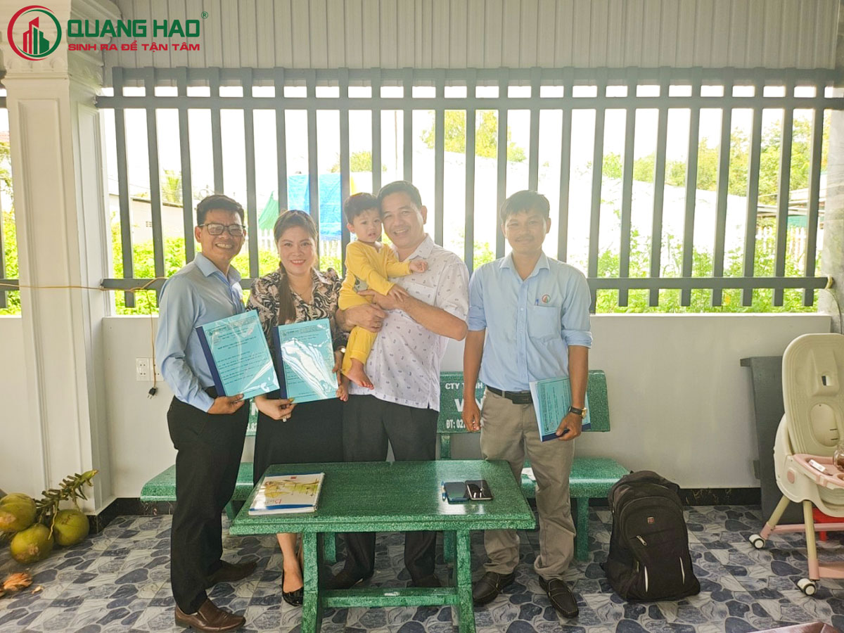 Ký kết hợp đồng thi công xây nhà Chị Tâm tại Long An