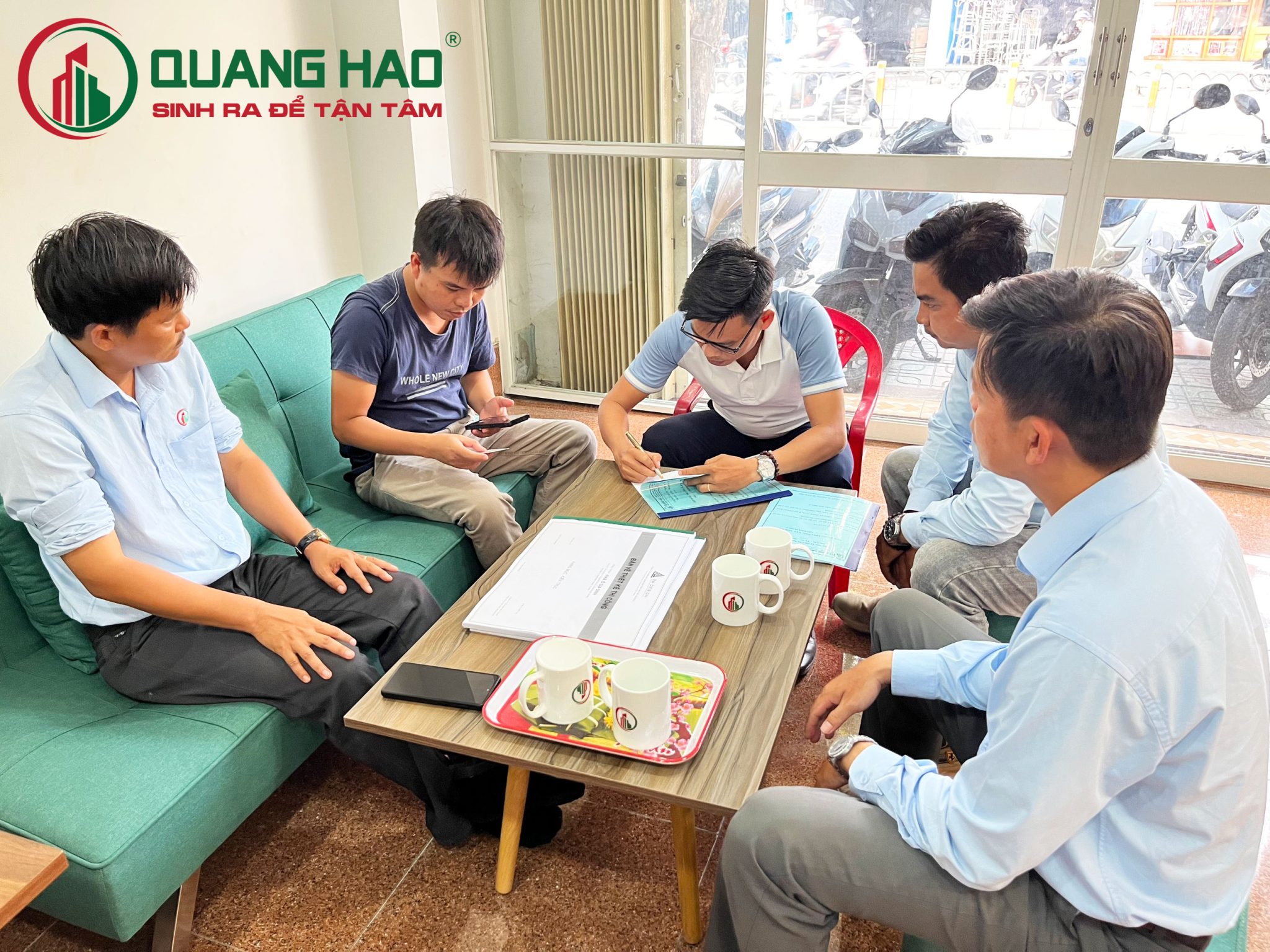 Xây Dựng Quang Hào ký hợp đồng xây mới nhà ở Anh Vũ Quận Bình Thạnh