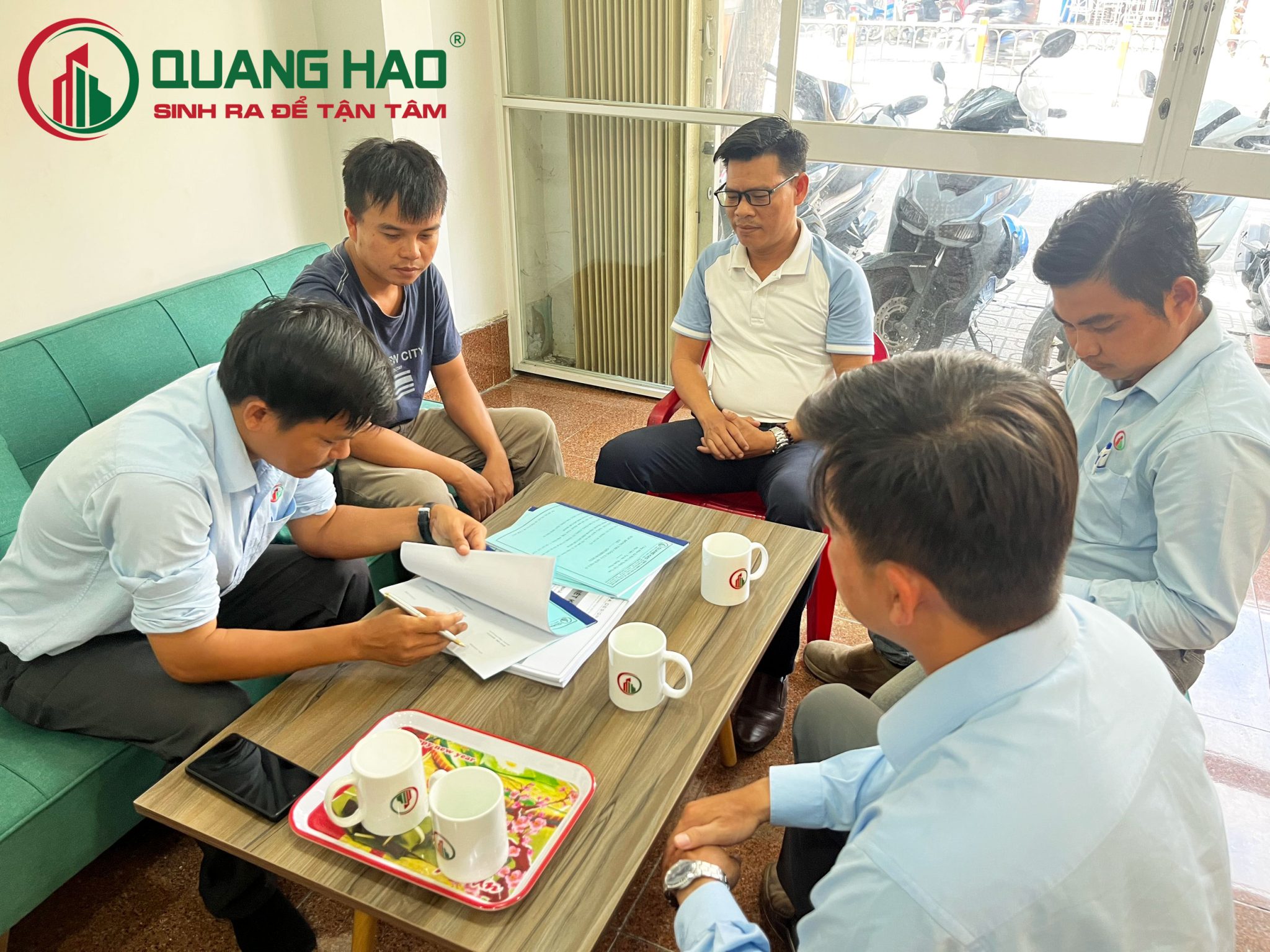 Xây Dựng Quang Hào ký hợp đồng xây mới nhà ở Anh Vũ Quận Bình Thạnh