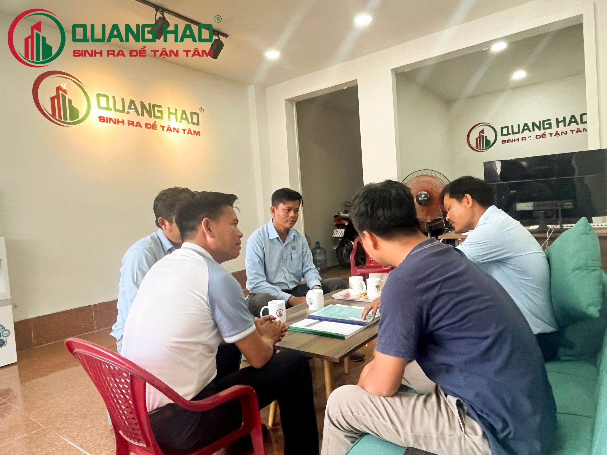 Xây Dựng Quang Hào ký hợp đồng xây mới nhà ở Anh Vũ Quận Bình Thạnh
