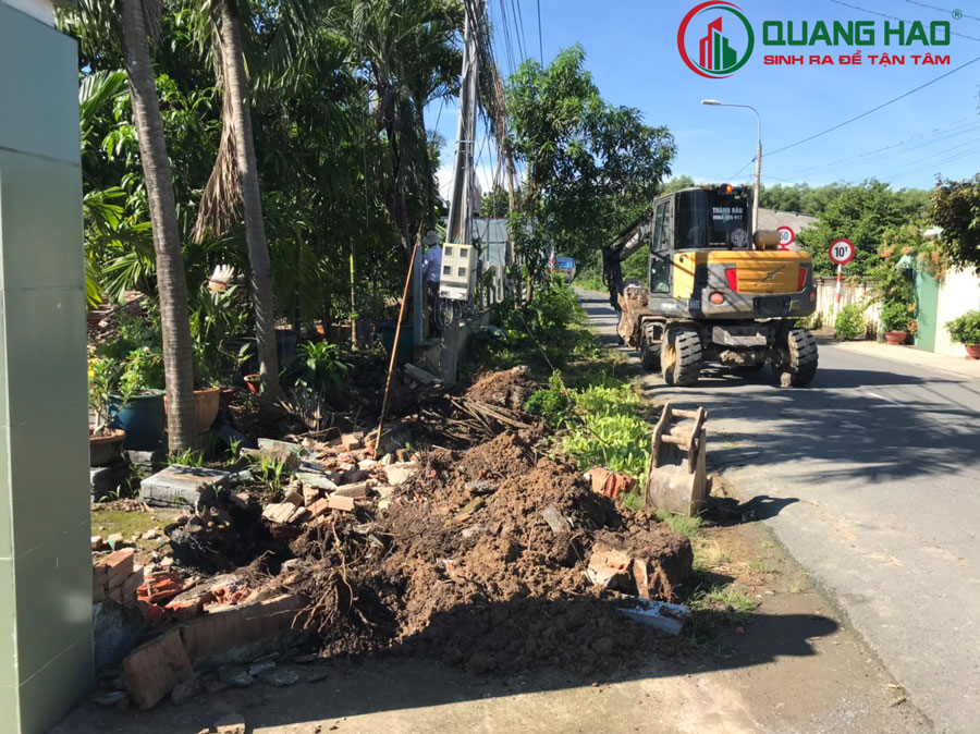 Hoạt động cúng khỏi công công trình xây dựng nhà chị Nhân