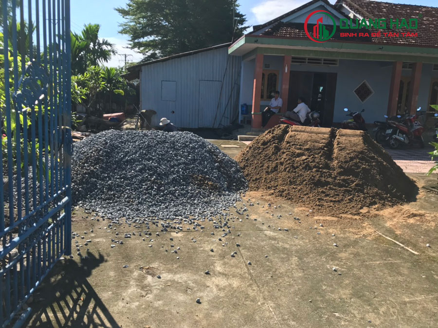Khởi công xây dựng nhà phố 2 tầng cho gia đình chị Nhân
