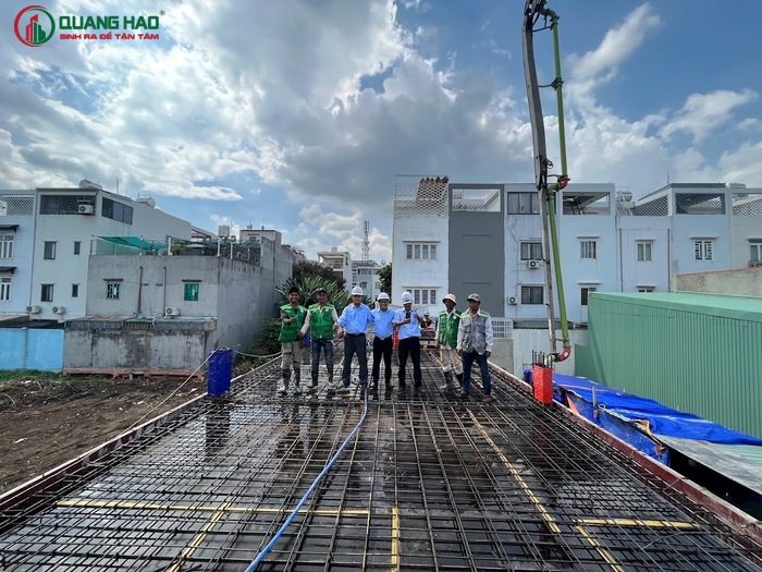 Ngôi nhà đang bước vào giai đoạn thi công hoàn thiện