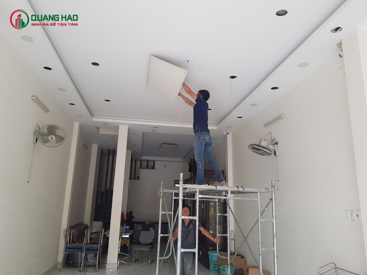 Cải tạo showroom trọn gói.