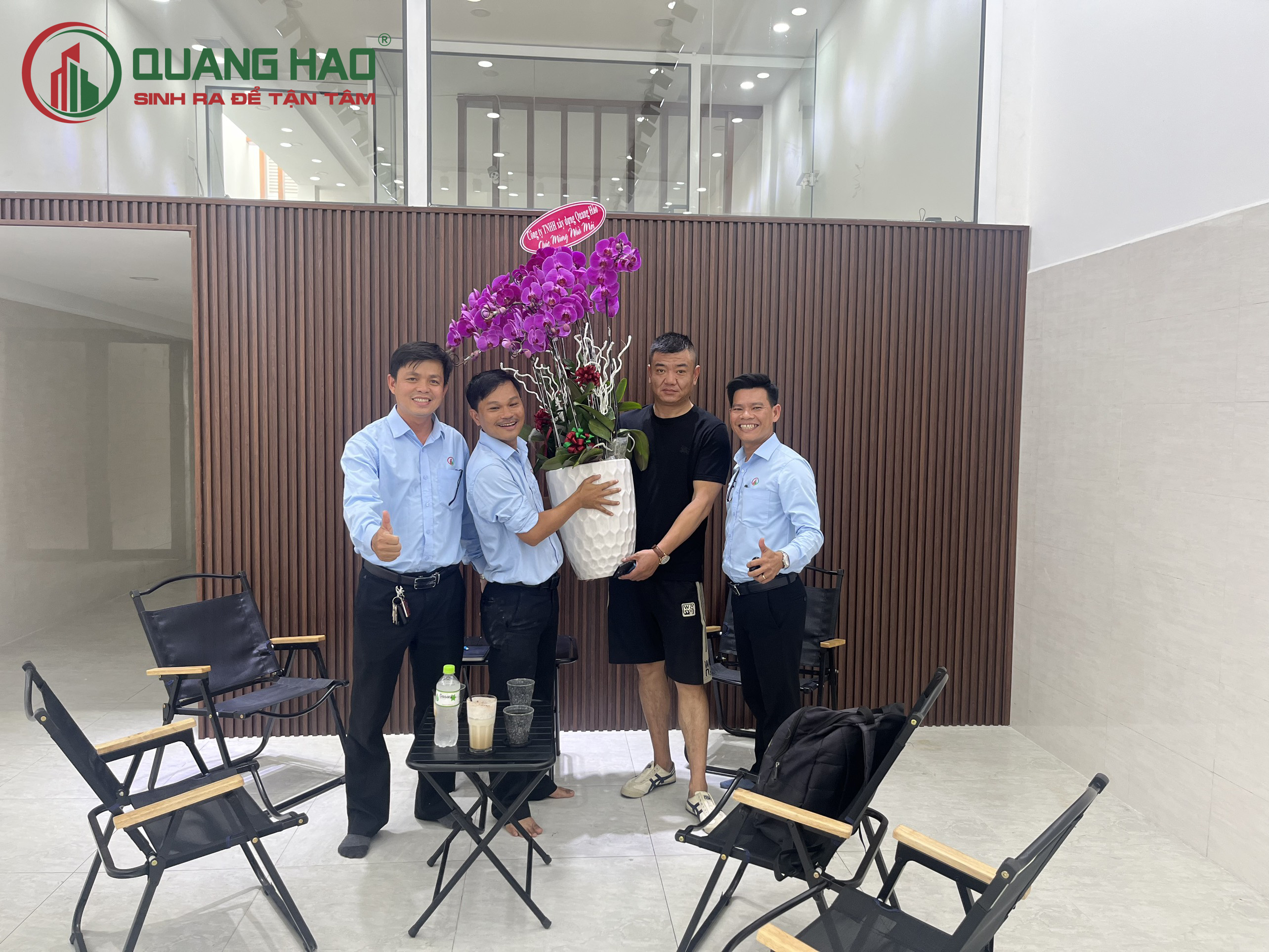 Cải tạo showroom trọn gói.